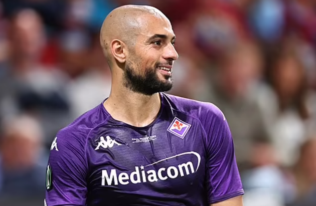 Sofyan Amrabat's brother claims Man United boss Erik ten Hag - Bóng Đá