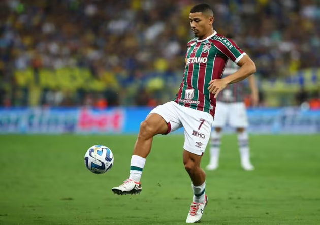 Man Utd could replace Casemiro with a new signing who 'loves' the Brazilian - Bóng Đá