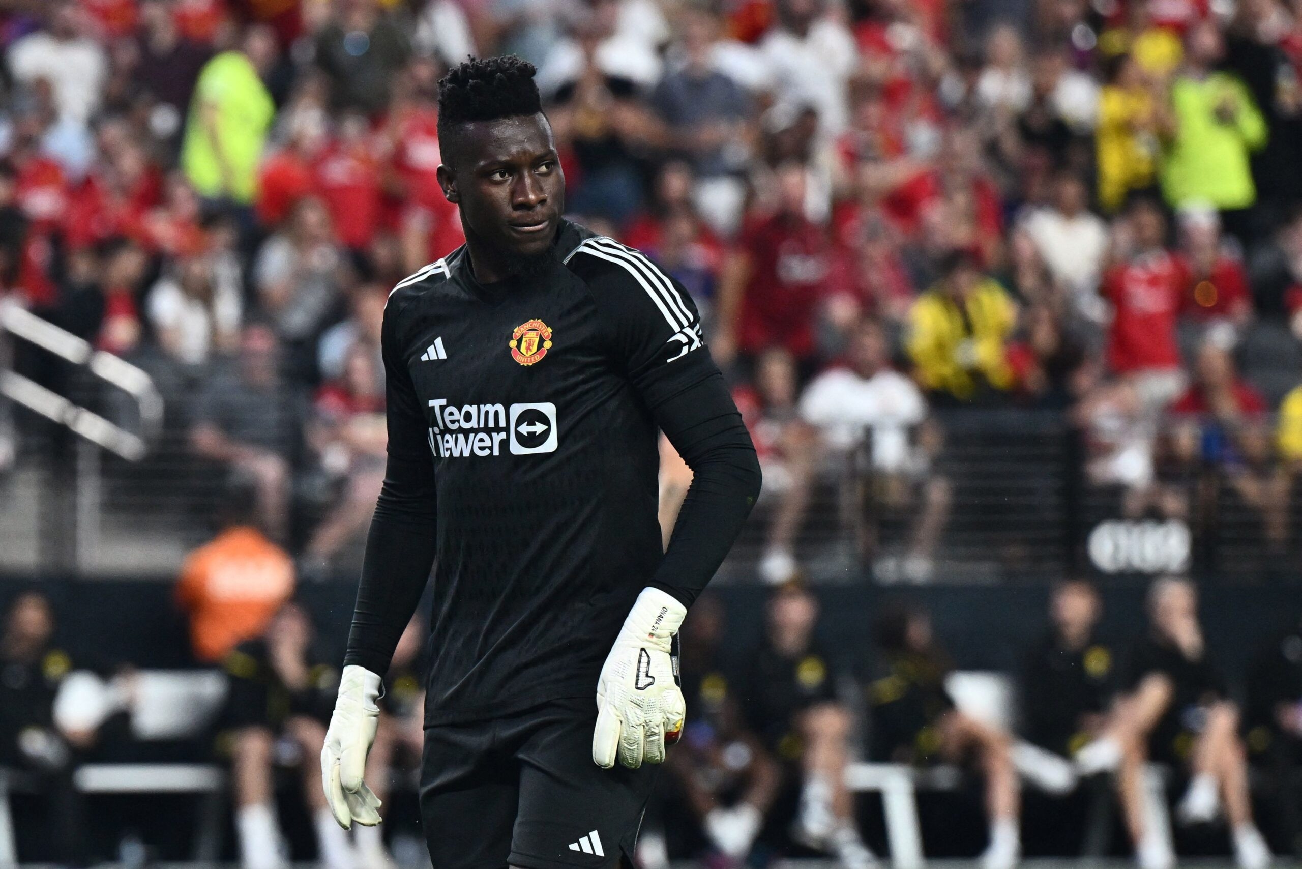 MU 5 trận thủng 10 bàn, Andre Onana thành ‘trò hề’ - Bóng Đá
