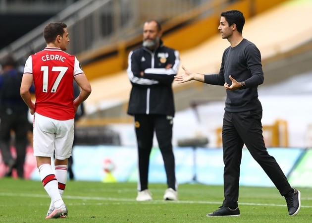 Ian Wright says only two Arsenal players fully understand the dire situation club is in - Bóng Đá