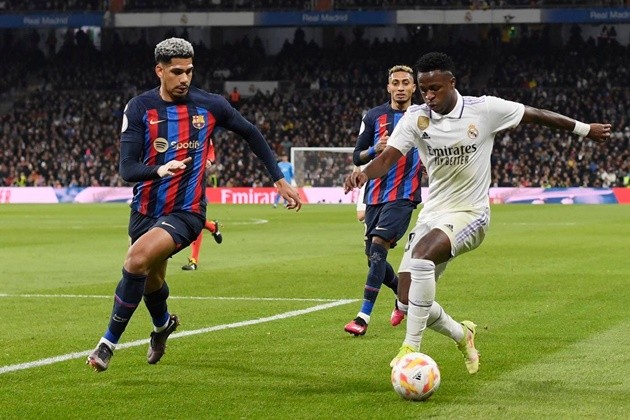 Xavi: “Ronald Araújo is one of the best centre backs in the world, - Bóng Đá