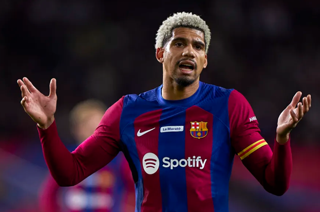 ‘Not very happy’- Ronald Araujo gives his verdict on Barcelona’s defeat to Girona - Bóng Đá