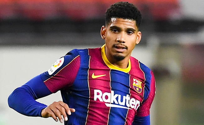 Ronald Araujo được Chelsea ra giá 40 triêu euro - Bóng Đá