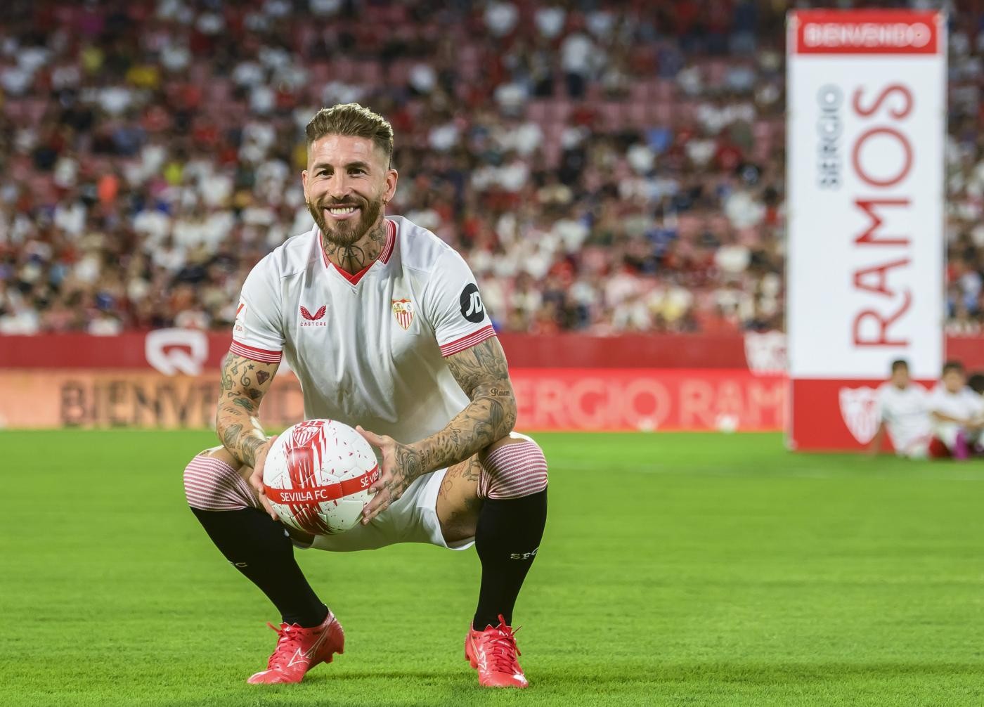 Sergio Ramos bật khóc - Bóng Đá