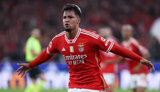 Arsenal submit offer to sign Marcos Leonardo - Bóng Đá
