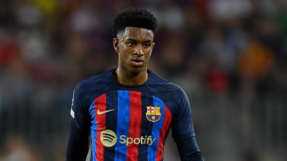 PSG tìm được người thay thế cho Mbappe - Bóng Đá