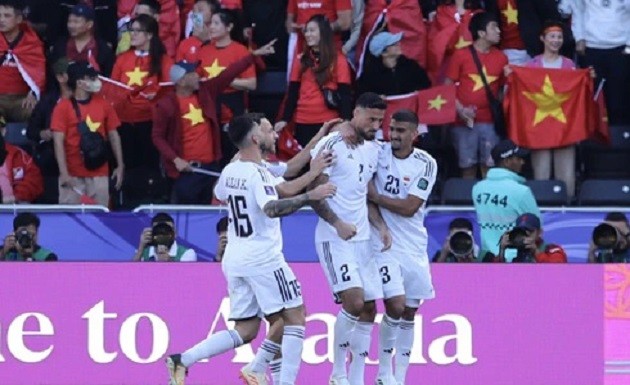 Aymen Hussein Việt Nam - Bóng Đá