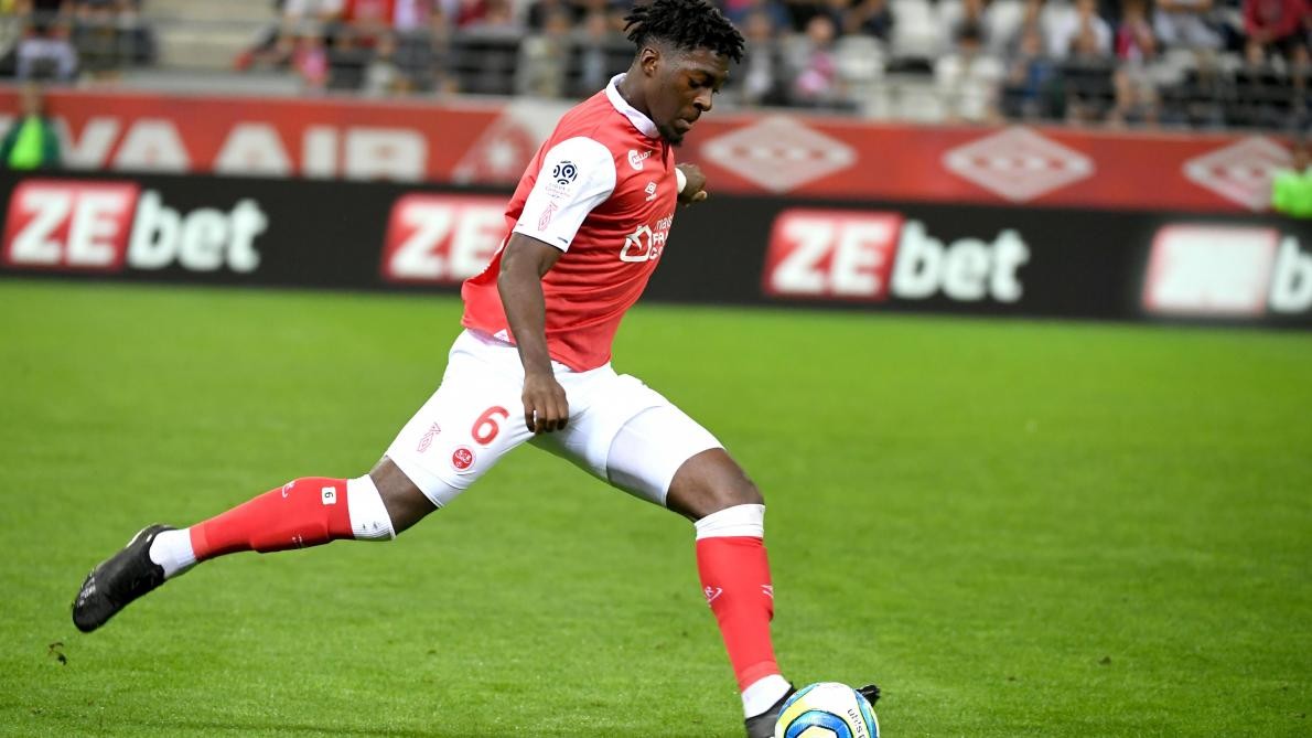Arsenal eyeing Disasi - Bóng Đá