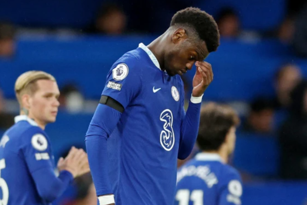Frank Lampard says Benoit Badiashile is ‘very close’ to Chelsea starting role - Bóng Đá
