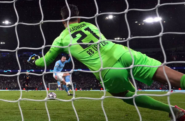 Một mình Haaland ghi 5 bàn, đưa Man City vào Tứ kết - Bóng Đá