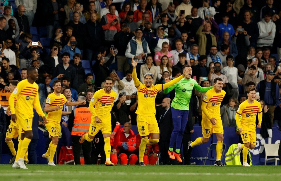 Barca trước cơ hội vượt mặt Man City - Bóng Đá