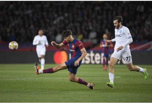 Barcelona attempted 24 shots in this match against Napoli - Bóng Đá