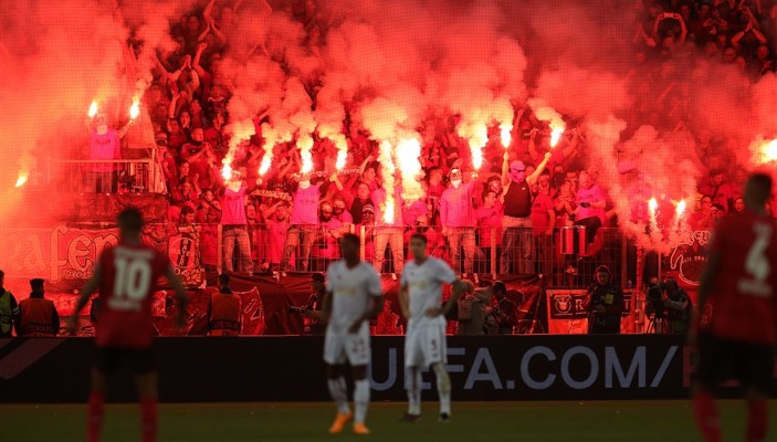 Leverkusen vs Roma: Ảnh review xb khung 4h - 4h30 - Bóng Đá