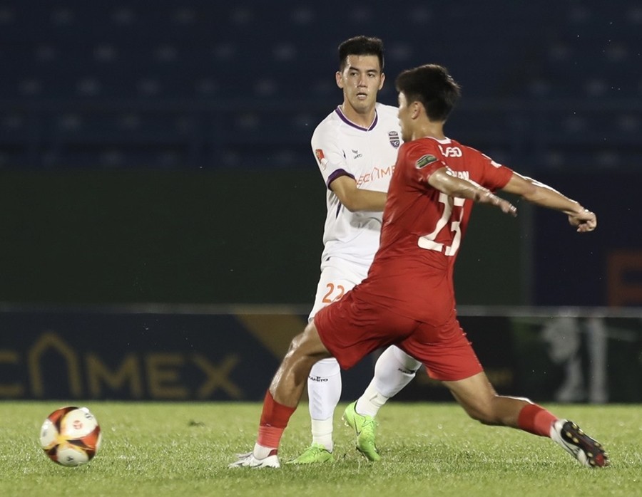 Thay nhau phung phí, Bình Dương và Thể Công Viettel cầm chân nhau trên sân Gò Đậu - Bóng Đá