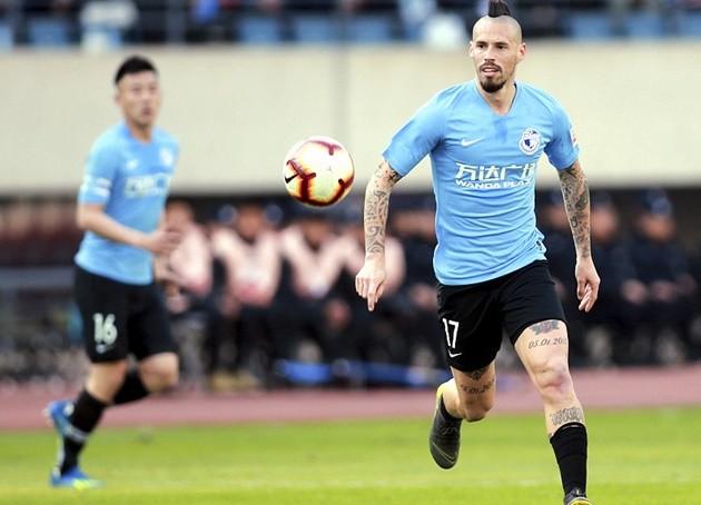 Oscar, Hulk and Fellaini among stars who could become available with Chinese Super League facing exodus over salary cap - Bóng Đá