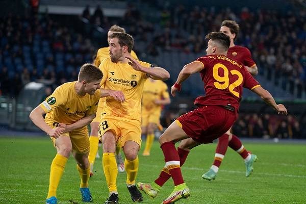 CĐV đội bóng vô danh chế giễu thất bại 1-6 của Jose Mourinho - Bóng Đá