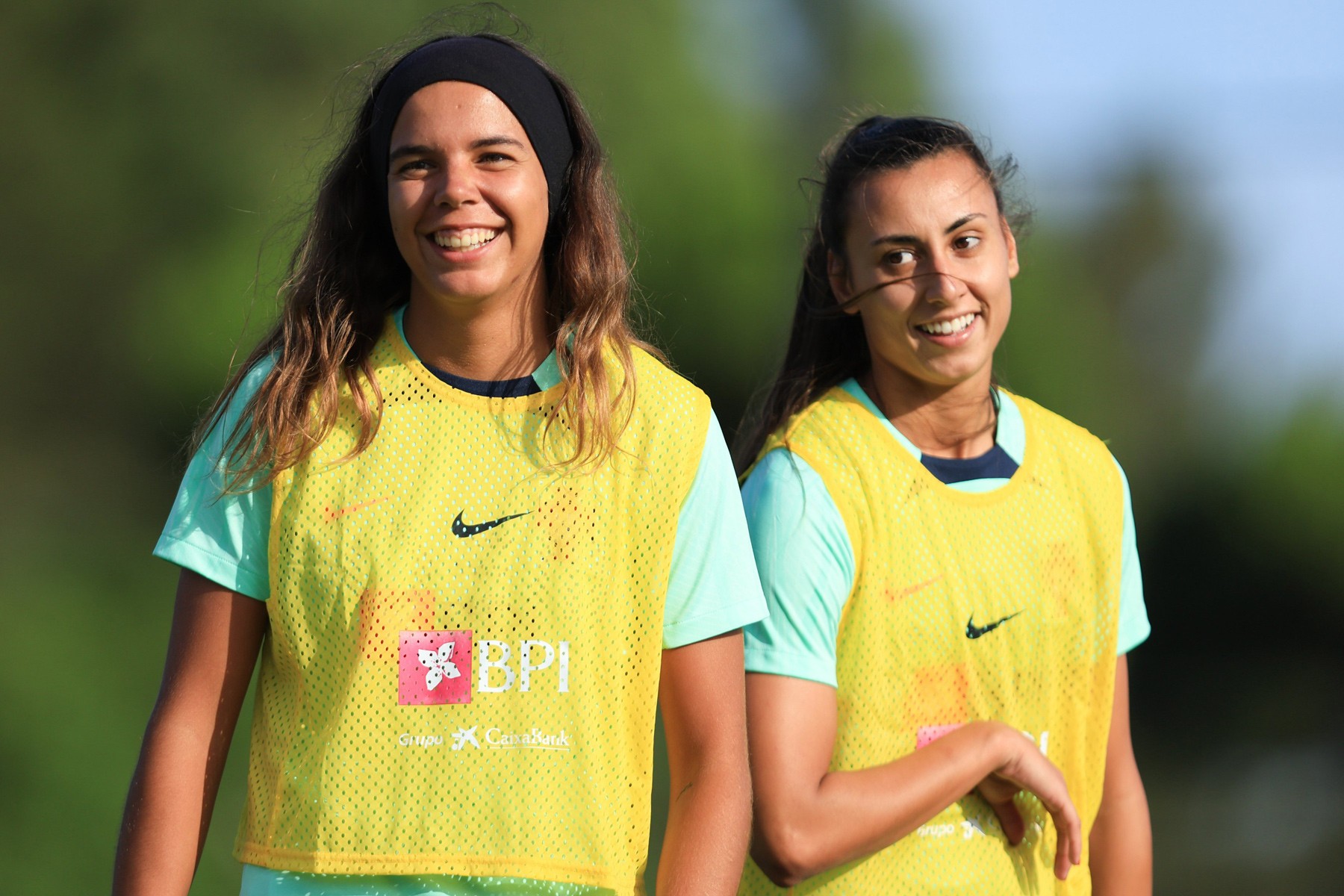 Nữ Bồ Đào Nha: Tập luyện và tiệc tùng chờ đấu nữ Việt Nam - Bóng Đá