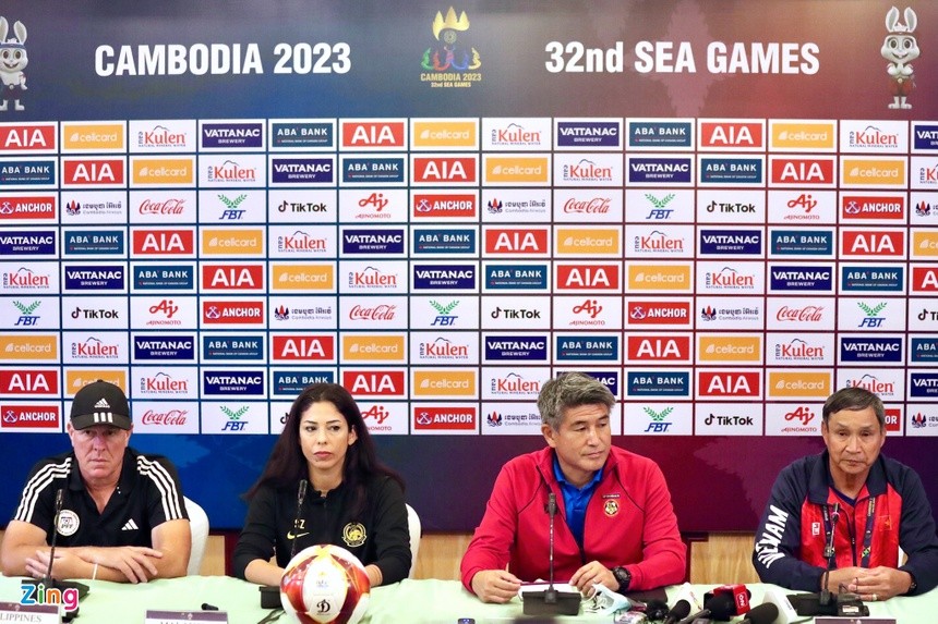 HLV tuyển Malaysia tuyên bố chặn đứng đội nữ Việt Nam - Bóng Đá