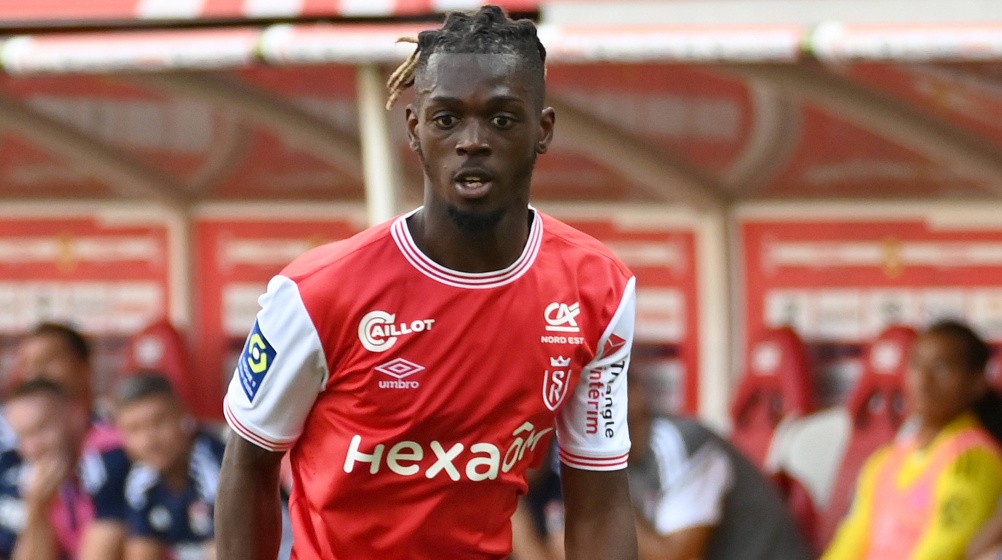 Chelsea handed boost in their pursuit of Bradley Locko - Bóng Đá