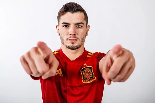  - Bóng Đá