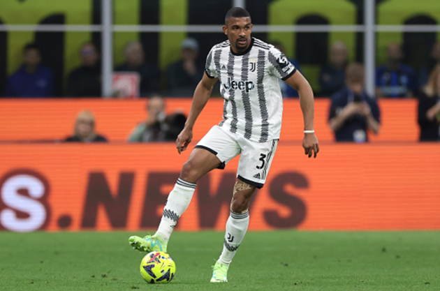 Newcastle United, Tottenham keen on Gleison Bremer - Bóng Đá