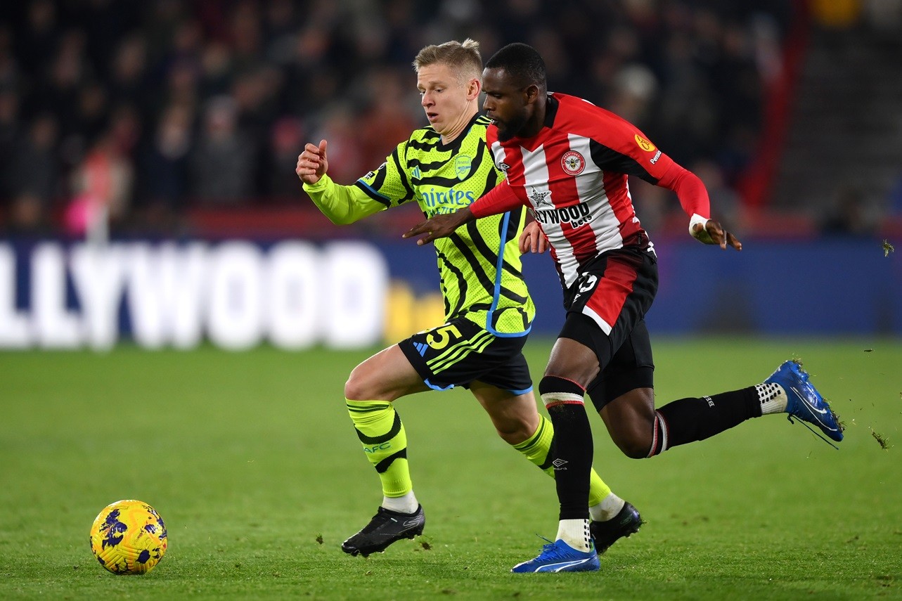 Zinchenko hồi sinh mạnh mẽ - Bóng Đá