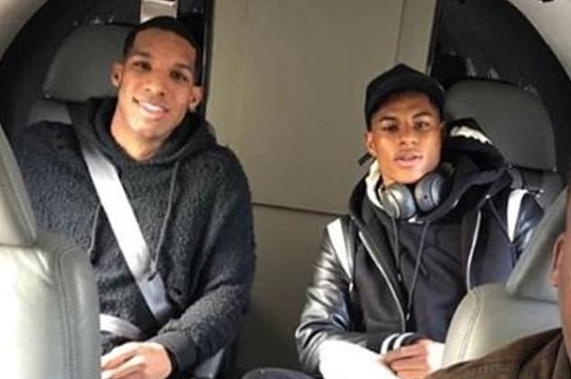 Vừa bị thẻ đỏ, Rashford đón thêm hung tin của anh trai  - Bóng Đá