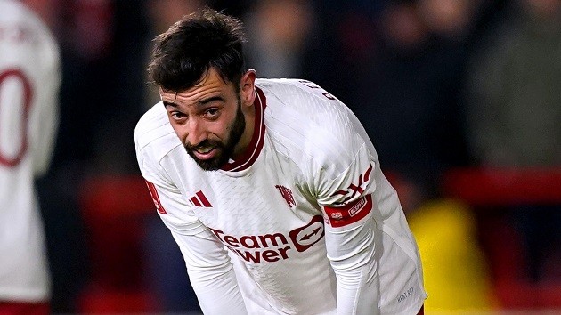 Man Utd boss Erik ten Hag demands Fulham apology over Bruno Fernandes TikTok and more protection for his captain - Bóng Đá