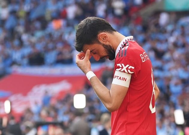 Bruno Fernandes làm đội trưởng: Con dao hai lưỡi với Man Utd - Bóng Đá