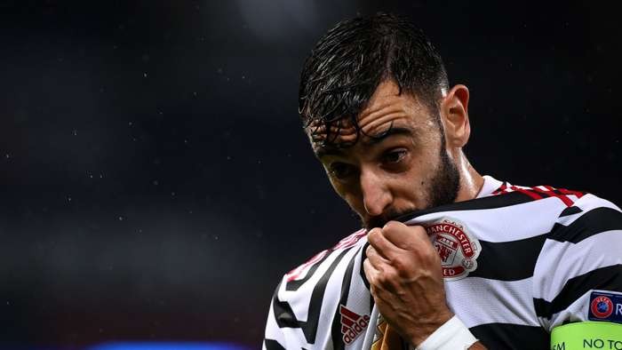 Fernandes: I don't have trophies at Man Utd and I'm not happy about it - Bóng Đá