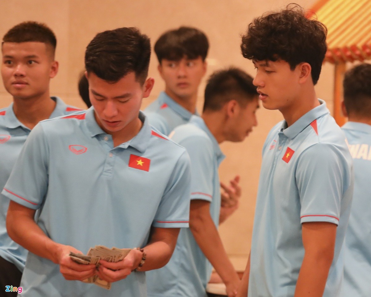Thực đơn dùng bữa của U22 Việt Nam tại Campuchia - Bóng Đá