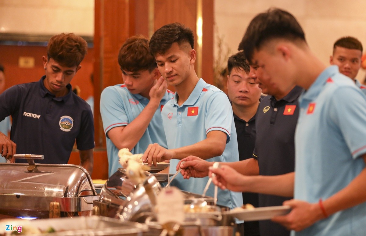 Thực đơn dùng bữa của U22 Việt Nam tại Campuchia - Bóng Đá