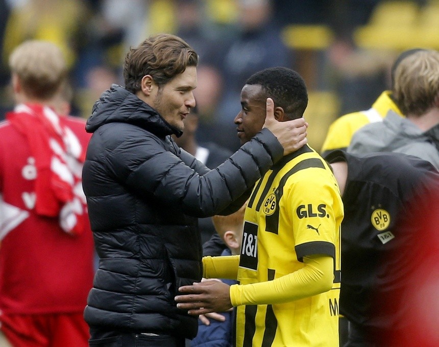 Điều kỳ lạ xảy ra tại Bundesliga - Bóng Đá
