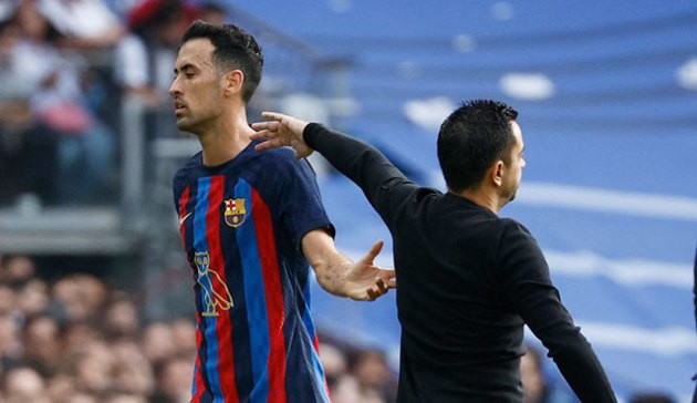 Xavi has his three favorite candidates to succeed Sergio Busquets – report - Bóng Đá