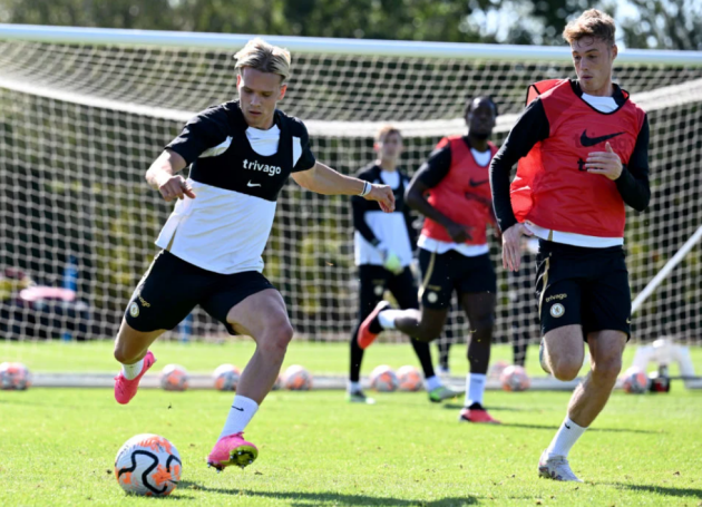 Joe Cole says 23-year-old Chelsea player is already better than Cole Palmer in certain areas - Bóng Đá