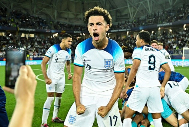 Tiền vệ của Liverpool chia sẻ về bản thân trước trận đấu với Toulouse - Bóng Đá