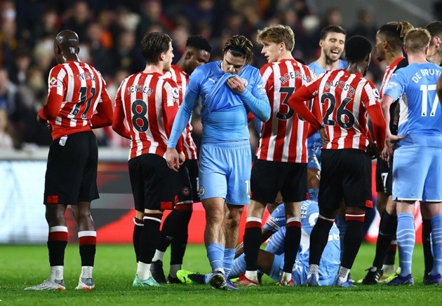 Man City tạo khoảng cách 9 điểm với Liverpool - Bóng Đá