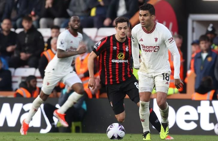 Carragher đã đúng về Casemiro - Bóng Đá