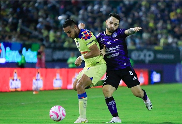 Manchester United and Tottenham Hotspur running the rule over Sebastian Caceres - Bóng Đá