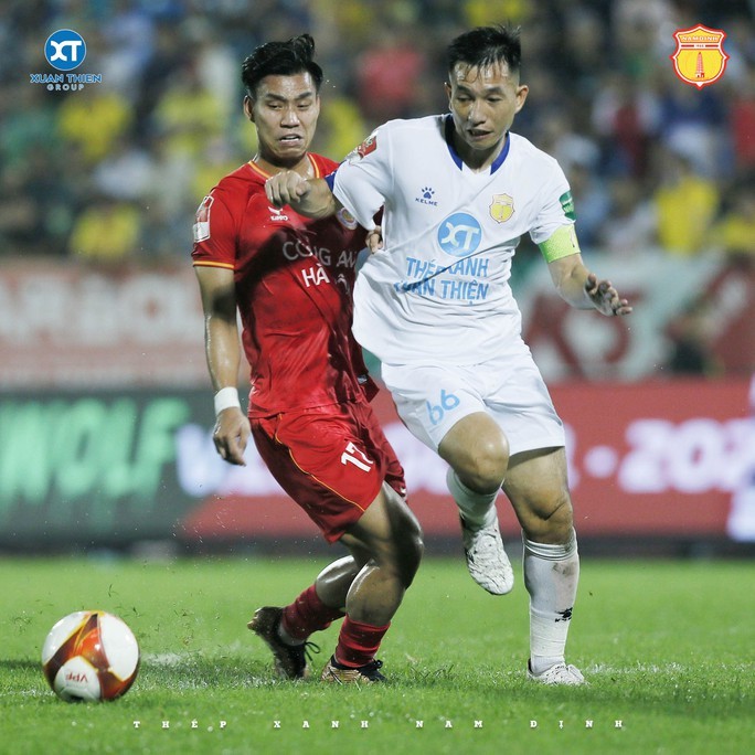 Thắng ở phút bù giờ, Công an Hà Nội trở lại ngôi đầu V-League 2023 - Bóng Đá