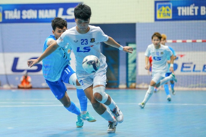 Cao Bằng cùng cựu HLV tuyển futsal Việt Nam vô địch giải U20 Quốc gia 2023 - Bóng Đá