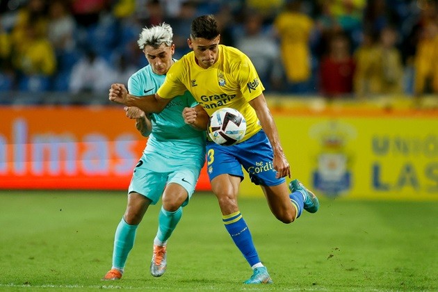 Barcelona eyeing ‘free agent’ move for 24-year-old Spanish defender in the summer - Bóng Đá