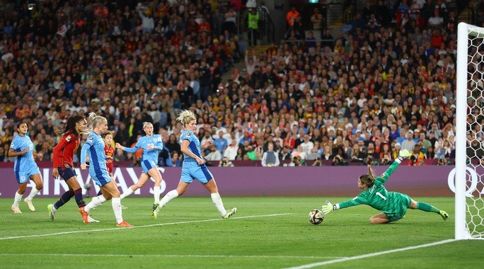 Người hùng trận chung kết World Cup ghi bàn giữa hung tin cha mất - Bóng Đá