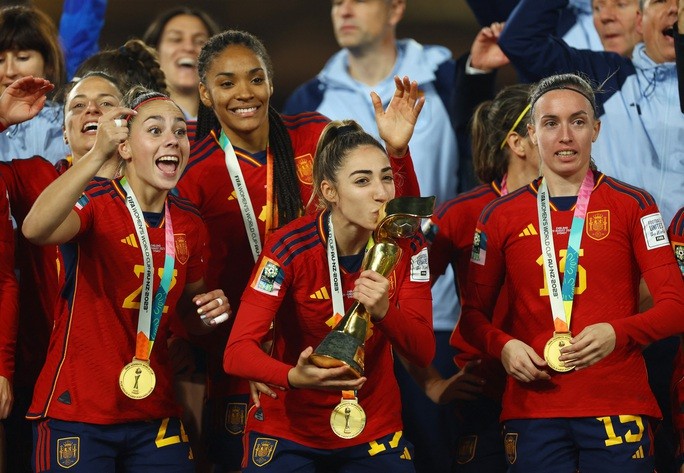 Người hùng trận chung kết World Cup ghi bàn giữa hung tin cha mất - Bóng Đá