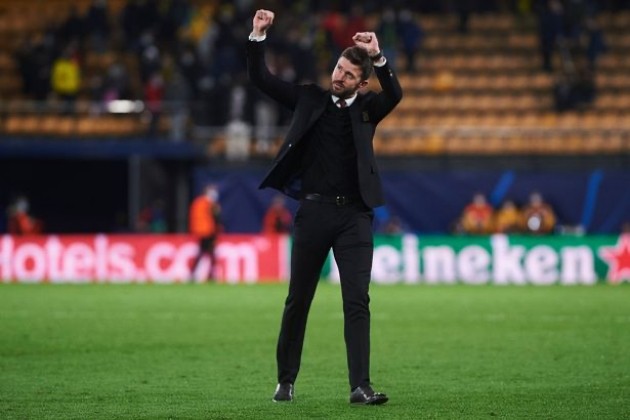 Man Utd 'open' to keeping Michael Carrick in charge if their demands are met - Bóng Đá