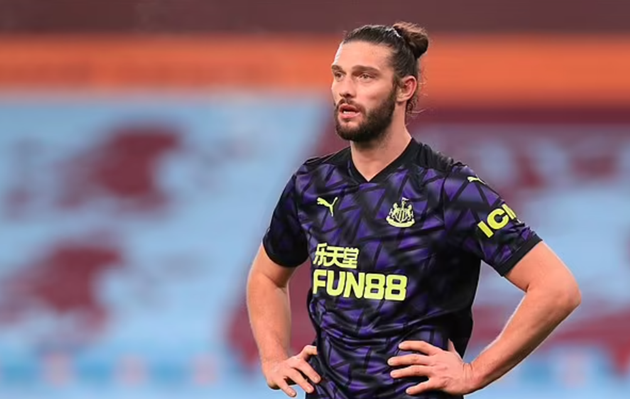 Andy Carroll signs a short-team deal with Championship side Reading  - Bóng Đá