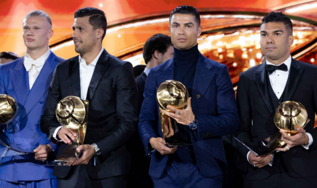 CASEMIRO RECOGNISED AT GLOBE SOCCER AWARDS - Bóng Đá