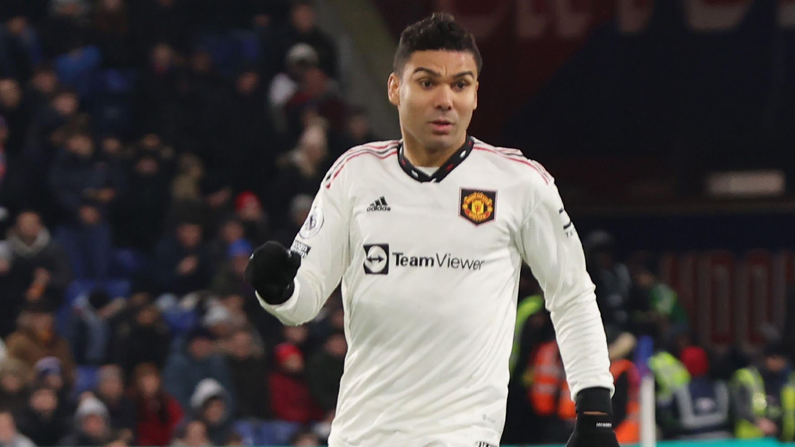 ‘That’s what great players do’ – Keane lauds Casemiro and pinpoints his impact on Man Utd squad - Bóng Đá