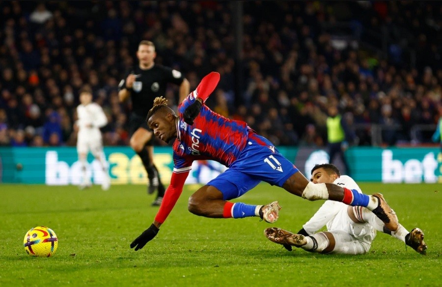 Owen chê Casemiro - Bóng Đá