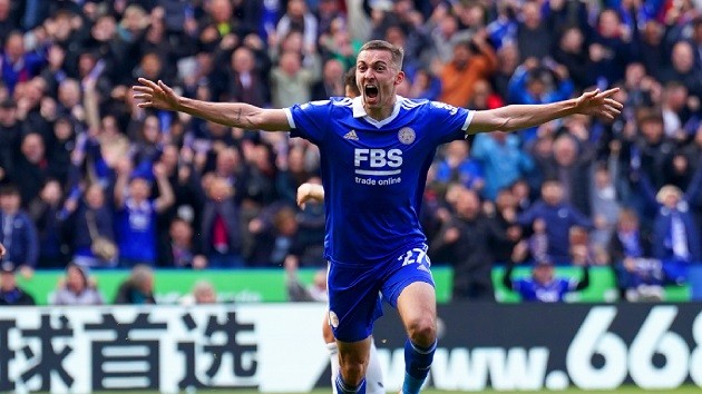 ARSENAL IN TALKS TO SIGN TIMOTHY CASTAGNE - Bóng Đá